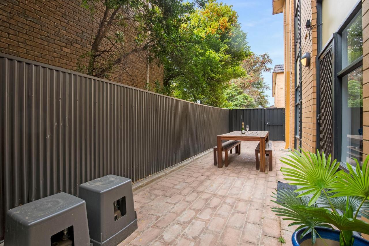 Bayswaterfront Apartments Adelaide Exterior photo